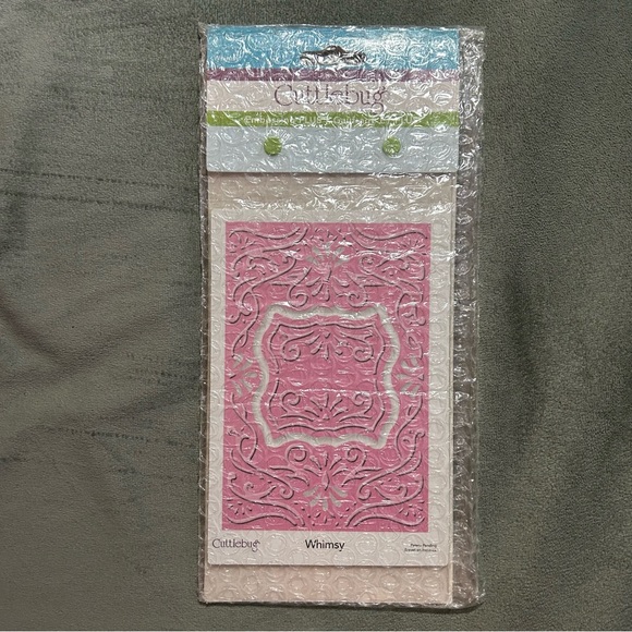 Cuttlebug A2 Embossing Plus WHIMSY - Picture 2 of 4